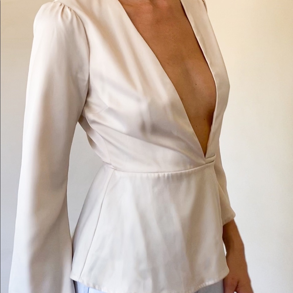 L’ Acadademia Wrap Top